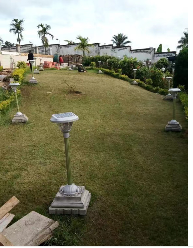 太陽(yáng)能草坪燈